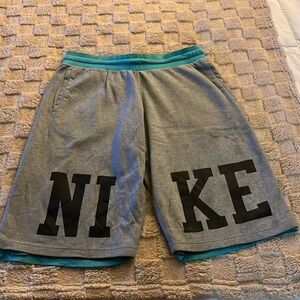 Nike XL Reversible Shorts